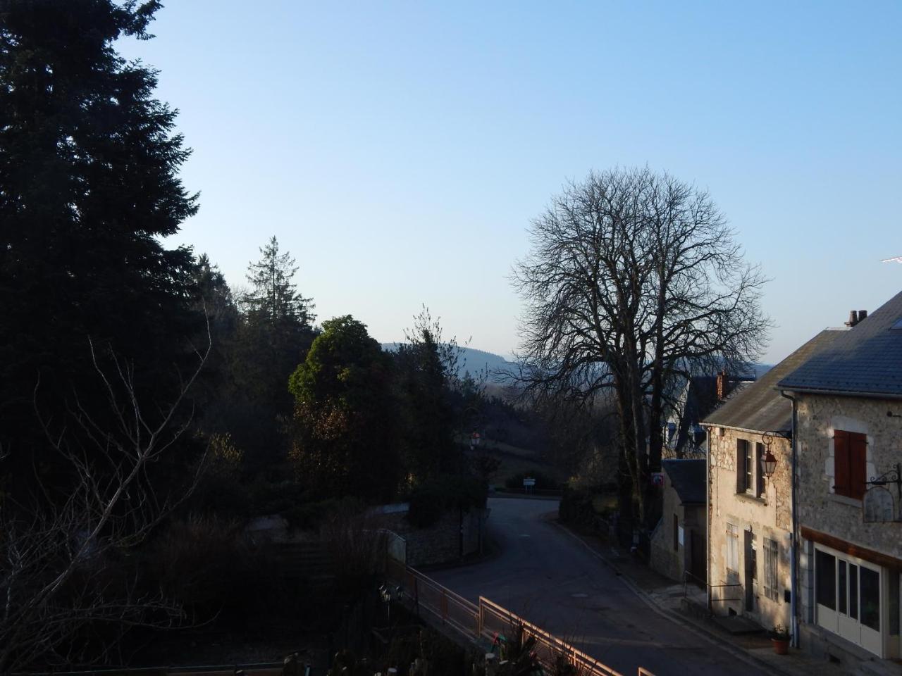 Hotel Le Lion D'Or Ouroux-en-Morvan Exteriér fotografie